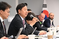 런던 한국경제 투자설명회(IR) 사진 6