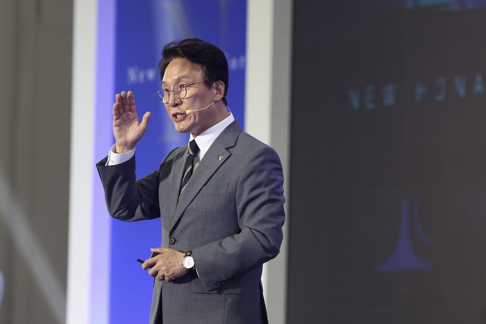 김민석 국무총리가 6월 6일 광주 서구 김대중컨벤션센터에서 열린 2026 뉴호남포럼에서 '대전환시대, 통합의 의미와 국가전략'을 주제로 기조연설을 하고 있다.