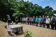 6·10만세운동 100주년 기념 독립유공자 묘소참배 사진 2