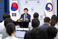 국민주권정부 출범 1주년 맞이 출입기자단 간담회 사진 1