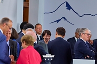 G7 정상회의 확대회의 2세션 사진 8