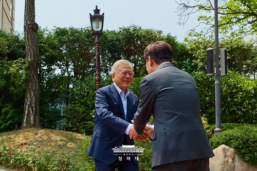 문재인 전 대통령 오찬