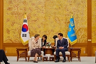 영국 앤 공주 접견 사진 6