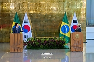 한-브라질 양해각서 서명식 및 공동언론발표 사진 3