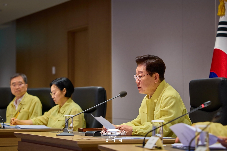 이재명 대통령이 8월 18일 청와대에서 열린 을지 국가안전보장회의에서 발언을 하고 있다.