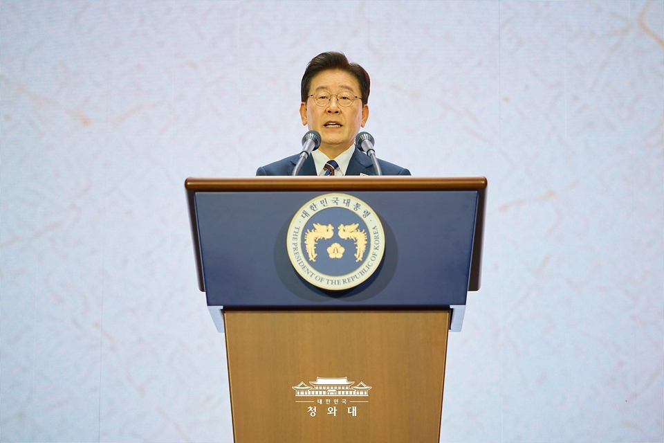 이재명 대통령이 9월 28일 인천 송도에서 열린 제20회 세계한인의 날 기념식에서 기념사를 하고 있다.