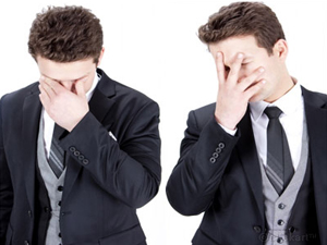 피로에 힘들어하는 모습