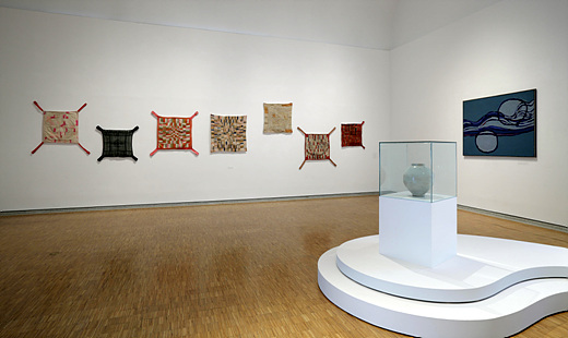 오는 12월 9일까지 계속되는 김환기와 한국의 미_점,선,면의 울림전.