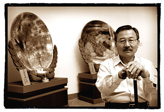 석봉도자기 미술관 설립자이자 도예가인 조무호 관장.