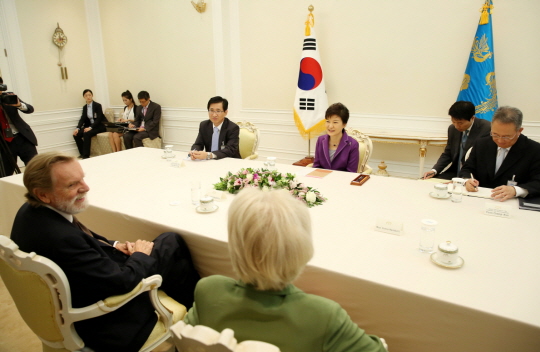 - 응급환자에 활용되는 원격의료, 신속한 치료에 도움 - 응급환자에 활용되는 원격의료, 신속한 치료에 도움