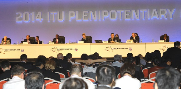 ITU 전권회의 본회의 모습. 각 국가 수석대표가 ITU가 나아가야 할 방향에 대해 연설을 한다.