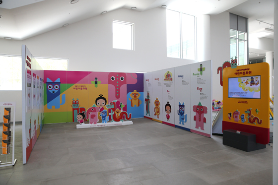 7월 3일부터 12일까지 국립아시아문화전당 어린이문화원에서 중국, 일본, 베트남 등 아시아 각국의 스포츠와 놀이문화를 체험하는 대규모 아시아스포츠놀이축제 ‘How fun’ 행사를