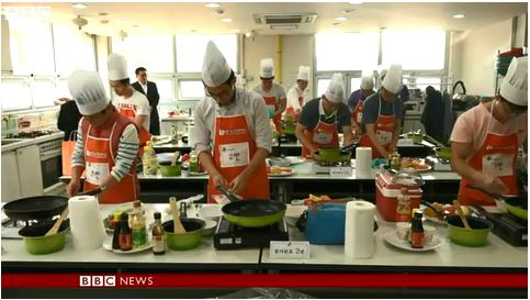 BBC에 소개된 ‘남성들을 위한 요리교실’