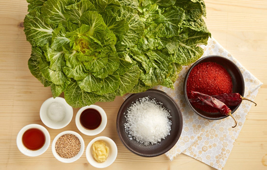 봄동무침 재료.