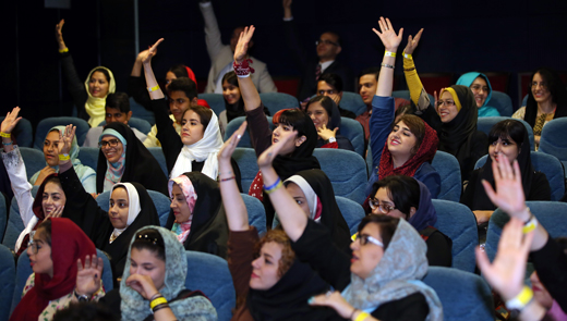  ‘K-컬쳐’ 2일(현지시간) 테헤란밀라드타워에서개막한가운데드라마상영회를찾은관람객들이한국드라마퀴즈에열정적으로참여하고있다. 