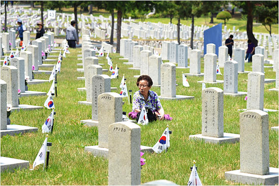 6·25 전사자 묘역 (제공: 국립서울현충원) 6·25 전사자 묘역 (제공: 국립서울현충원)