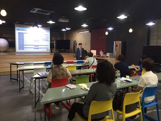청년채용의 행사 기업 설명회 모습