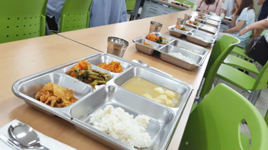 육군종합군수학교 급식
