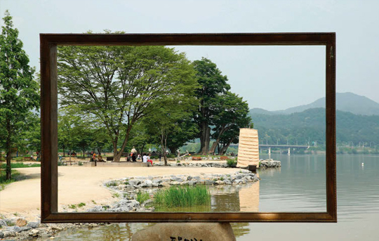 북한강과 남한강이 만나는 경기 양평군 두물머리에는 소나기마을이 있다.