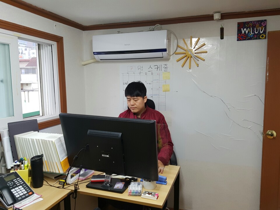 공교육과 함께 가는 대안교육을 위해 연구하는 이성빈 대표