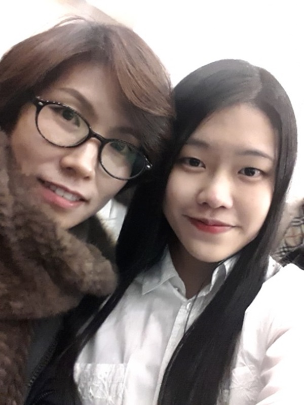 엄마와 다현 학생의 모습.