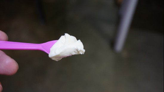고소하고 담백한 우유 같은 맛에 향긋한 과일향이 더해져 그 맛이 일품입니다.