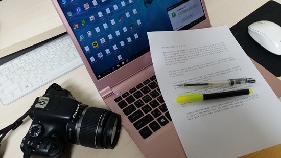 기자 명함을 내밀며 경험할 수 있는 인터뷰는 많은 도전을 받을 수 있었던 소중한 시간으로 다가온다.