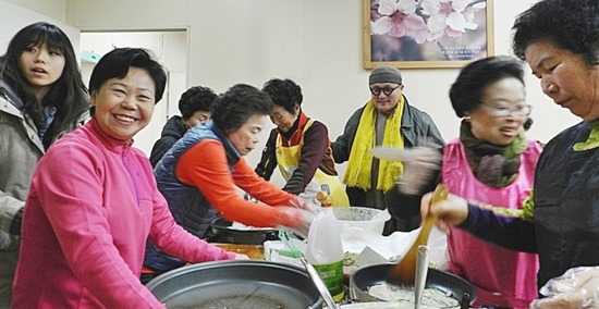 쓰레기 소각장이었던 공간을 지자체와 지역주민들이 팔 걷어 부치고 나섰다.