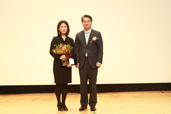 금융감독원장상을 수상한 원성원 씨.