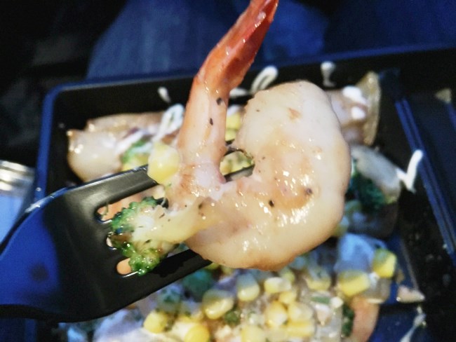 소스맛이 맛있게 어우러진 새우