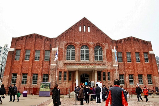 서대문형무소 역사관 전시실의 모습