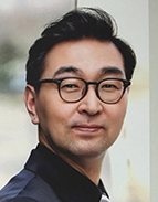 최영일 시사평론가