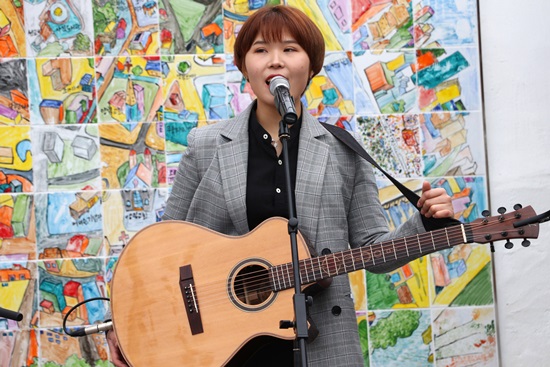 그란디.