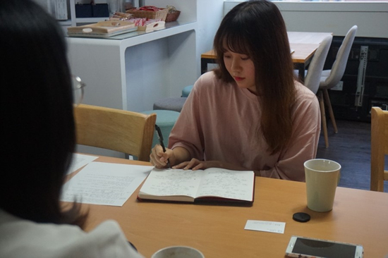 휴학기간, 중소기업청 기자단과 창조경제타운 기자단 활동을 하며 여러 스타트업 대표들과 인터뷰를 통해 소통했다.