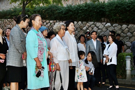 시민과 함께하는 한밤의 산책길