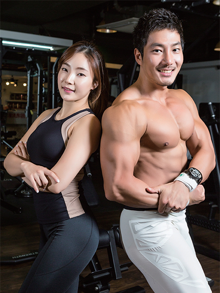 커플 머슬마니아 이성현(오른쪽)과 허고니 프로.(사진=C영상미디어)
