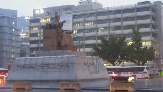 광화문광장 세종대왕상.