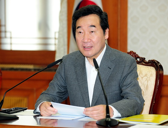 이낙연 국무총리가 6일 오전 서울 세종로 정부서울청사에서 열린 국정현안 점검 조정회의서 발언하고 있다.