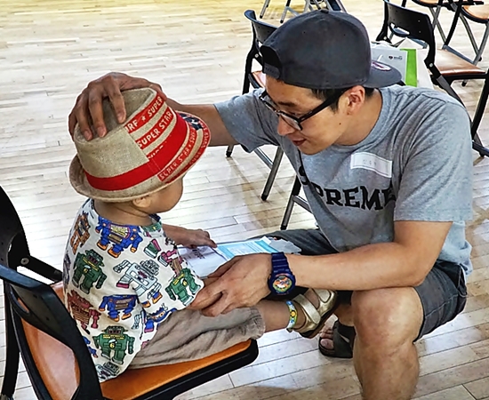 우진이와 아빠 신상욱 씨.