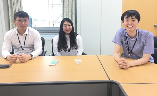 왼쪽부터 예금보험공사 신입사원 육창현 조사역, 허도담 조사역과 채용담당자 윤창섭 책임역 