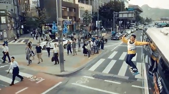 스키점프, 스피드스케이팅, 크로스컨트리, 스노보드 등 4가지 종목을 마술과 결합해 만든 새로운 홍보영상.(사진=유튜브 영상 캡쳐)