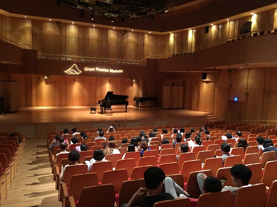 ‘떠오르는 연주자 시리즈’는 이미 국제무대에서 활동하며 차세대 거장 연주자로 주목받고 있는 어린 유망주들이 펼치는 무대이다. 