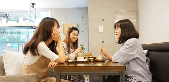 대담장면