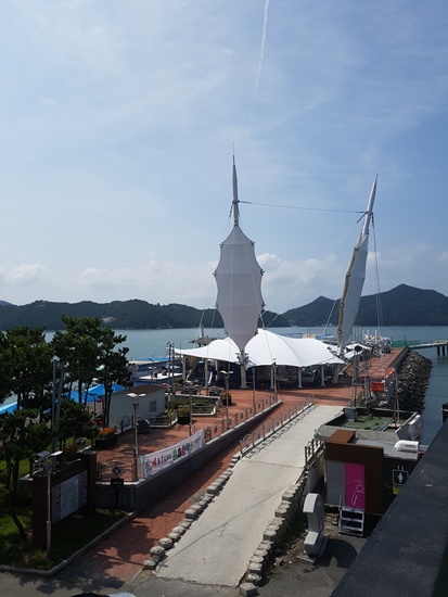 마량놀토수산시장 전경
