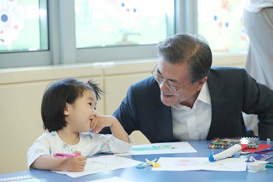 의료 보험의 비급여 항목을 대폭 줄이는 등 의료분야의 대규모의 변화를 예고하고 있다.(출처=정책브리핑 포토)