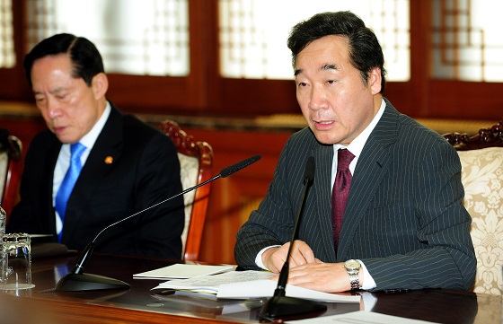 이낙연 국무총리가 7일 오후 서울 세종로 정부서울청사에서 열린 국정현안점검조정회의에서 발언하고 있다.