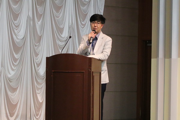 고성능 합성 적외선 영상 생성 소프트웨어 개발에 관해 설명한 한화시스템 정병민 수석연구원