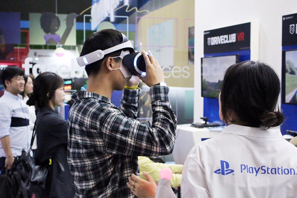 게임 분야에서 VR 기술은 이제 당연한 흐름이 됐다 