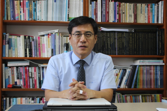 이용준 교수의 모습.