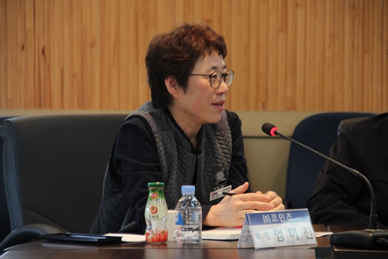 급여 부분에 대해 말하는 (주)코인즈 엄미진 부장